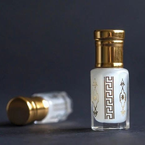 Creed Aventus ( for Men & Women )Attar Fragnances 10ml